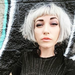 Meet your Posher, Cassandra